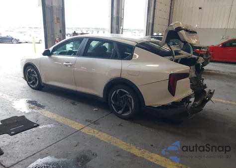 2025 Kia K4 Ex из США, поврежденный, VIN 3KPFU4DE6SE025457